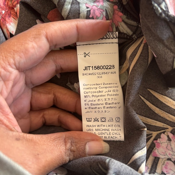 SHEIN VCAY Curve Plus 2X Tropical Print Black Split Thigh Maxi Dress NWT - Picture 11 of 12